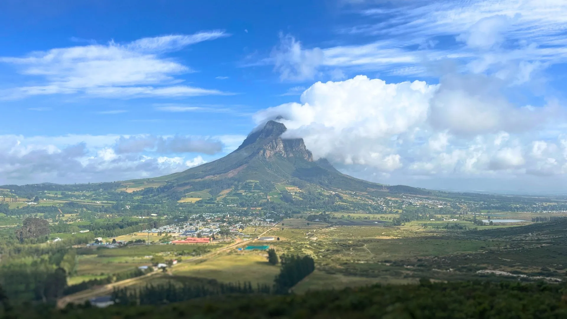 Stellenbosch valley from the mountain, Simonsberg in cloud
